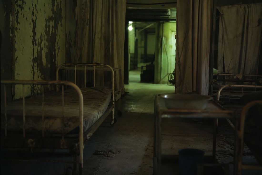 Abandoned hospital ward set inside Fuji-Q's haunted walking maze